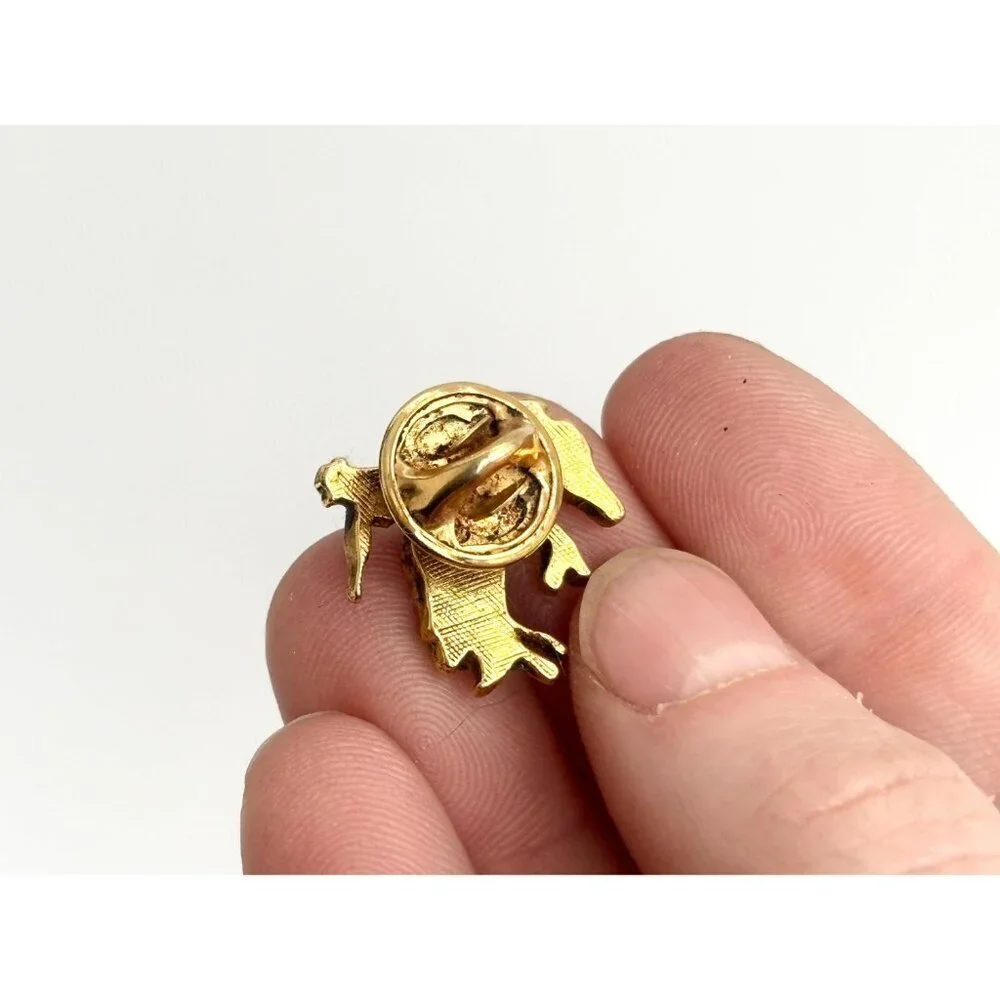 Bucking Bronco Cowboy / Jockey on Horse Vintage Costume Jewelry Brooch